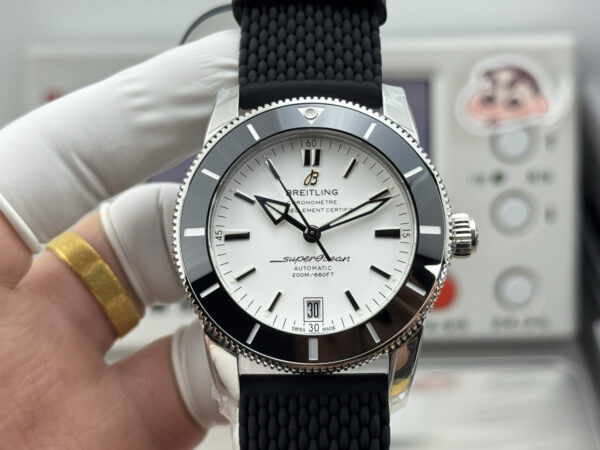 7 Breitling Superocean Heritage B20 Automatic 42 White Dial GF