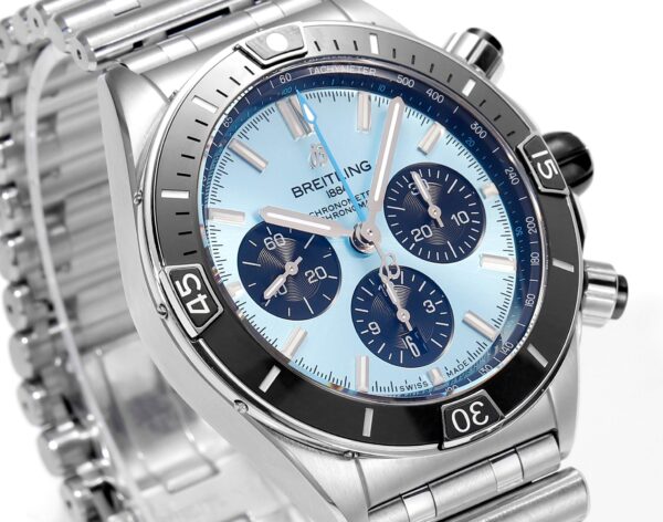 7(2) Breitling Super Chronomat B01 44 AB0136251C1A1 BLS
