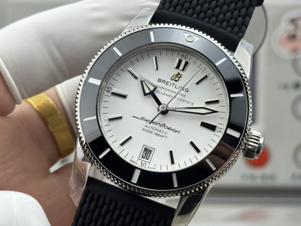 7(2) Breitling Superocean Heritage B20 Automatic 42 White Dial GF