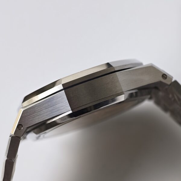 7777 Royal Oak Offshore 41mm 26240ST ZF