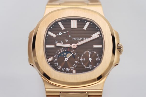 8(1) Patek Philippe Nautilus 5712/1K-001 Dark Brown Dial PPF