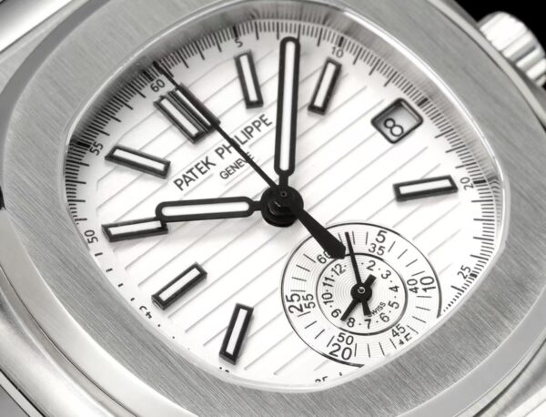 8(2) Patek Philippe Nautilus Chronograph 5980R 3K