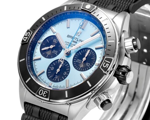 8(3) Breitling Super Chronomat B01 44 AB0136251C1S1 BLS