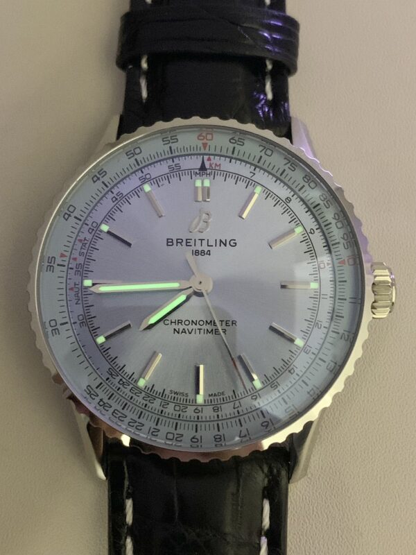 8(3) Breitling Navitimer Automatic 41 A17329171C1P1