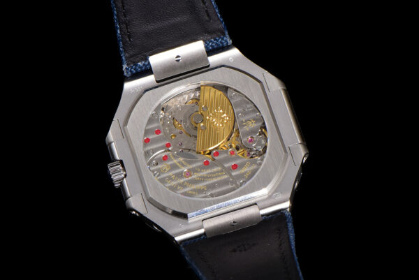 8(7) Patek Philippe Cubitus 5822 Blue Dial TWF