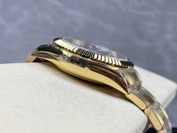 8fff2341-10ff-4f74-9adc-9becefda103d Sky-Dweller 42mm M336938 Noob