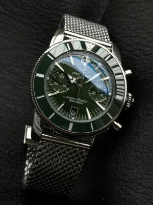 9 Breitling Superocean Heritage B01 Chronograph 42 Green Dial