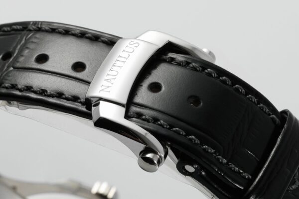9(8) Patek Philippe Nautilus 5712G-001 Dark Gray Dial PPF