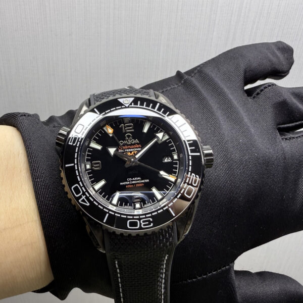 Omega Seamaster Deep Black GMT 215.92.46.22.01.001 VSF