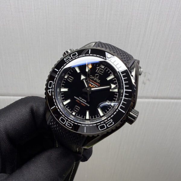 Omega Seamaster Deep Black GMT 215.92.46.22.01.001 VSF