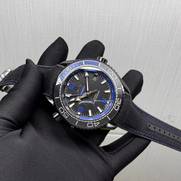 DM_20260520234036_003 Omega Seamaster Deep Black GMT 215.92.46.22.01.002 VSF