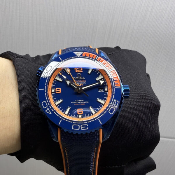 Omega Seamaster Deep Black GMT 215.92.46.22.03.001 VSF