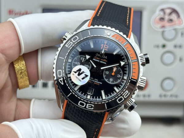 Omega Seamaster Planet Ocean 600M 215.32.46.51.01.001 N1F