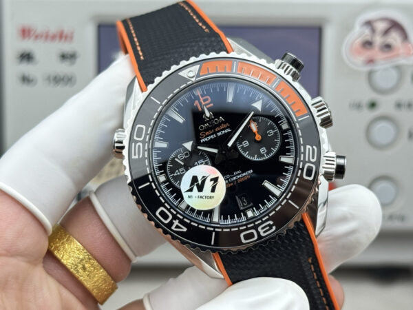 Omega Seamaster Planet Ocean 600M 215.32.46.51.01.001 N1F