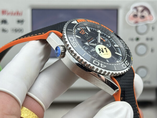 Omega Seamaster Planet Ocean 600M 215.32.46.51.01.001 N1F
