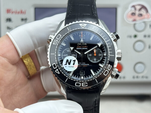 DM_20260521105603_001 Omega Seamaster Planet Ocean 600M 215.33.46.51.01.001 N1F