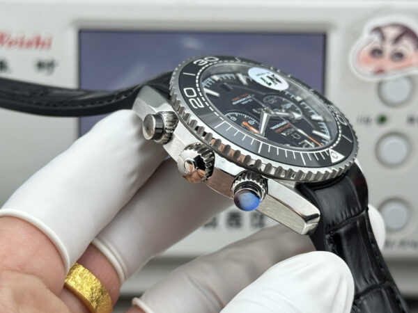 DM_20260521105603_006 Omega Seamaster Planet Ocean 600M 215.33.46.51.01.001 N1F