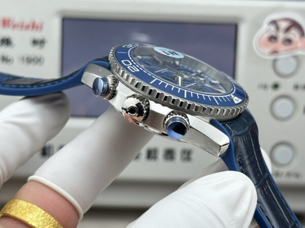 DM_20260521134309_006 Omega Seamaster Planet Ocean 600M 215.33.46.51.03.001 N1F