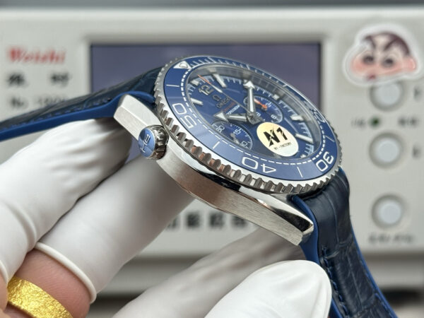 DM_20260521134309_007 Omega Seamaster Planet Ocean 600M 215.33.46.51.03.001 N1F