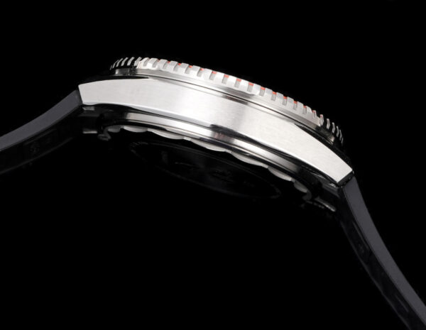 DM_20260521141517_007 Omega Seamaster Planet Ocean 600M 42mm Collection