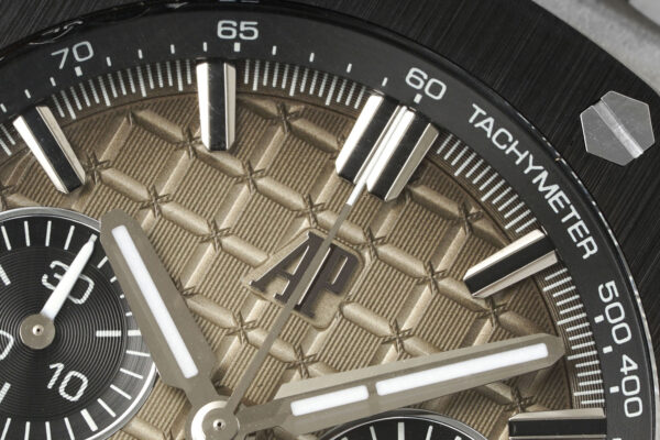 E Royal Oak Offshore 43mm 26420SO